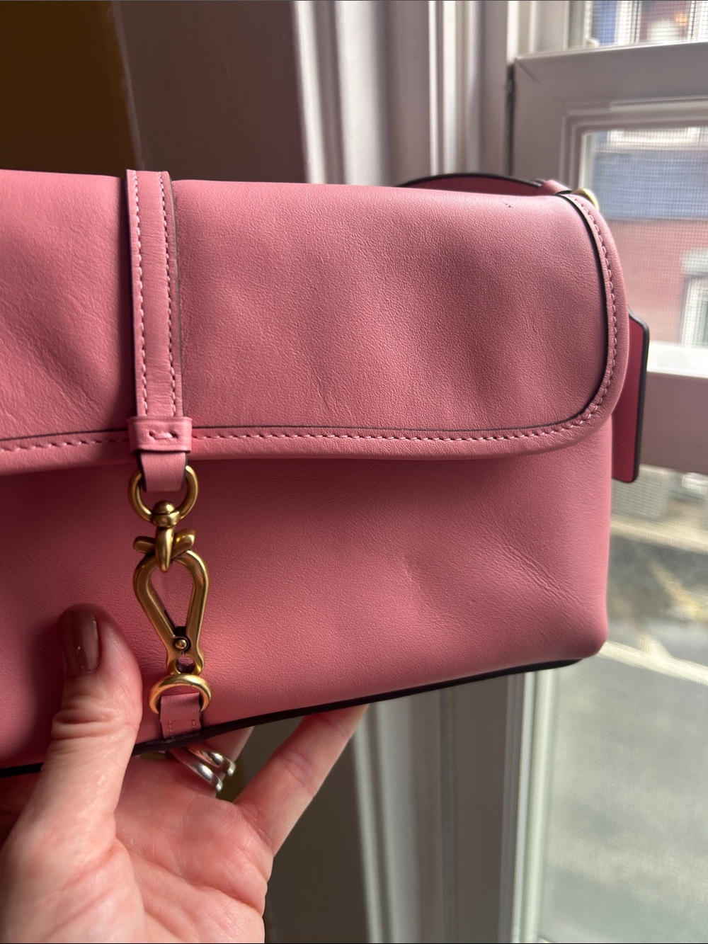 COACH- Pink Leather Shoulder Bag with Gold Hardware - Picture 5 of 7